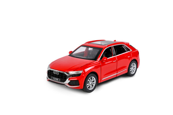 1:32 Scale AUDI Q-8 Die Cast Car (Red)